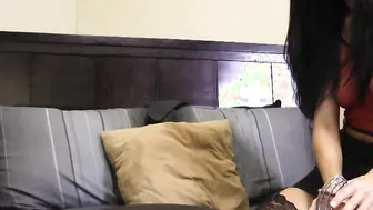 Chatestiy mumification sub jerking off