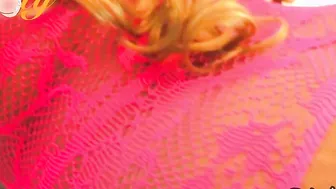 Pinky porn video – My Pink suite and Pinky Plug play