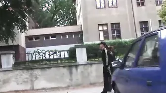 Geile porn video – Veronika 21Jahre fickt mit deutschem Typ im Bumsbus