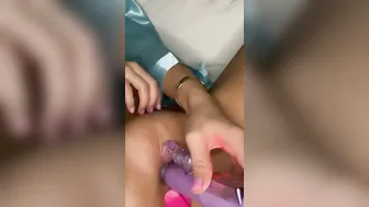 College Bombshell masturbating to shaking orgasm