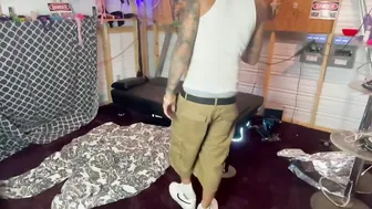 Gigantic sex toy 