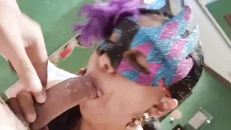 Madura tomó su leche por primera vez el vino me ayudó a convencerla.