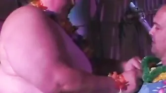Big milky skin bimbo getting her fat vagina finger fucked