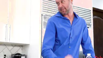 18 Niece Needed Some Orgasm To Better Her Grades