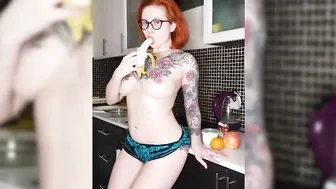 Stunning Booty Goddess Cooks inside Shorts on Nude Body - Solo