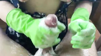 Bae Housewife Washed My Dick So That Cum Shot Inside The Camera