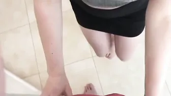 Gigantic butt tattooed eighteen step daughter Raven Reign fucking stepdad inside pov doggy style