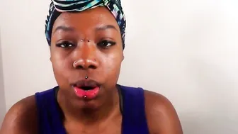 Mommy Banana Blow Job Unshaved Snatch Tease by Black cougar Chy Latte