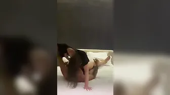 mi faccio leccare la figa e poi lo cavalco