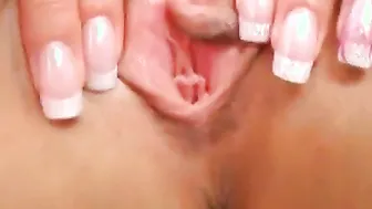 2 foxy lezzie bombshells are stretching their deep holes