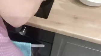 Im making pancakes while my stepbrother fucks me. FeralBerr