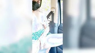 Risky Outside Butt and Snatch Finger Bang at the Park Outdoors