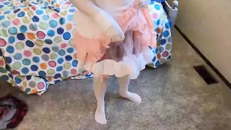 Step Daughter reads to her daddy and lets him plowed her