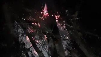 Night sex with a stranger inside a outdoor place