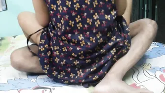 Married desi Woman Fucks With Neighbour When Her Hubby was not at Home