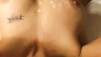 Who doesnt love a cum kiss?
