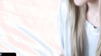 Hollie Mack Drops Inside Her Knees To Suck Stepbros Dick