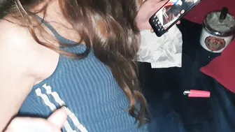 Je Baise Ma Demi-Soeur Pendant Quelle Est Sur TikTok + Mini Cummed