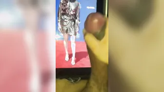 Hailee Steinfeld makes me cum twice inside 1 hour (Vid 1/2)