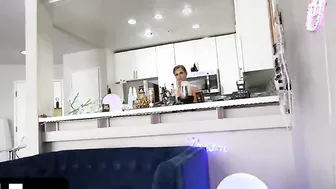 StayHomeMilf - Smoking beauty Milf Into Tight Pants Gags