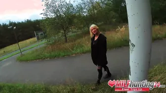 goddess outdoors plowed with Harleen van Hynten milfhunting24.com