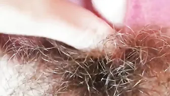 Intense Unshaved snatch gigantic lips close up