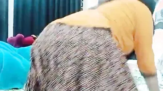 Pakistani Hijaab chick Masturbating With Clear Hindi Audio