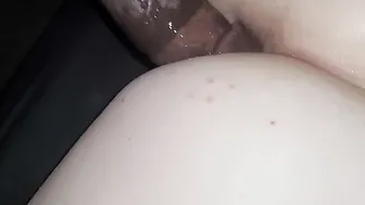 Anal training : pawg ass banged on period