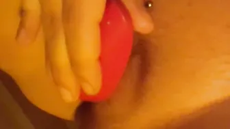 Bombshell blonde masturbating - DirtyMelodie