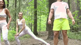 Mff porn video – Jogging turns in FFM thresome