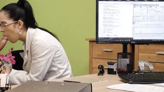 LOAN4K. Rock celeb hooks up with a bank worker to got a loan from him