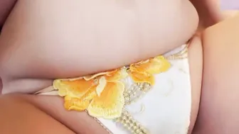 爆乳K罩杯瓢儿汗淋漓的做爱！美男子中出