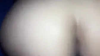 Follando a La Hija De Mi Vecina A Escondidas