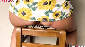 This pink leaking snatch plays with her favorite dildo again