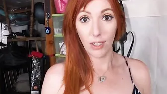 Curvy ginger stepmom sucking off point of view penis during taboo sex