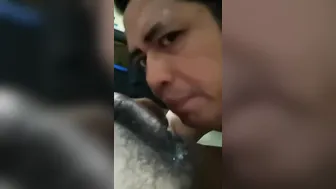 COMIENDO SEMEN DE SEÑOR MADURO