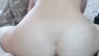 Goddess chick Masturbating