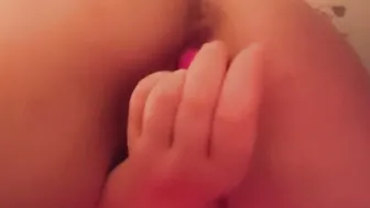 Close-up Beauty booty. Back see. Sighing masturbation. Russian pisya. Finishes. Dildo