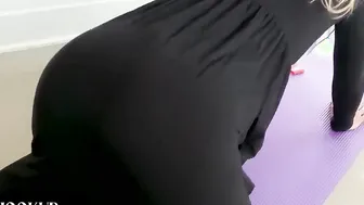 Hijab Hookup - babe Arab women Blows Her Coachs Penis During Workout And Shows Him Her Beauty Panties
