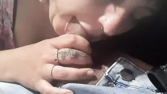 Oral Sex on the couch watching porn (mamada en el sillon mirando porno)