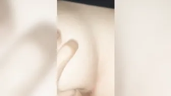 Lesbo fake-cock 