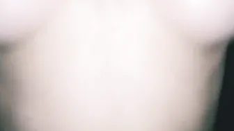 TETONA GRITONA SALTA EN LA VERGA Y PIDE MASS