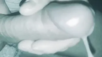 Cummed keeps Squirting for 90 seconds