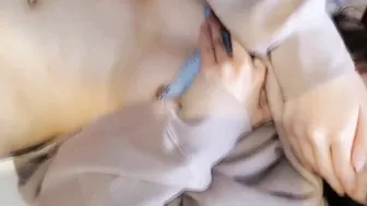 【无】黑发修长的美少女。被制裁，无处可逃的人生