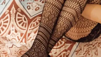 EBONY LACE TIGHTS toes bondage