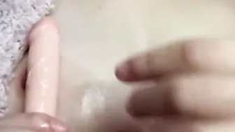 【個人撮影】可愛いおちんちんディルドで乳首イキ♡︎ Japanese Masturbation Self-satisfaction Nipples Orgasm Tiny Dick toy