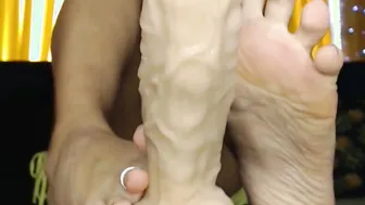 I GENTLY CARESS THE PVC DICK WITH GENTLE LEGS. ALL LEAKING WITH EXCITEMENT