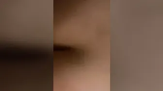 Tuga cavalga com o caralho no cu anal