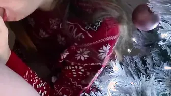 Shoejob under the Christmas Tree get so extreme