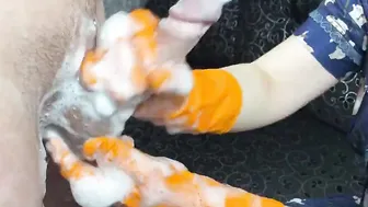 Juicy hand job with cummed from housewife